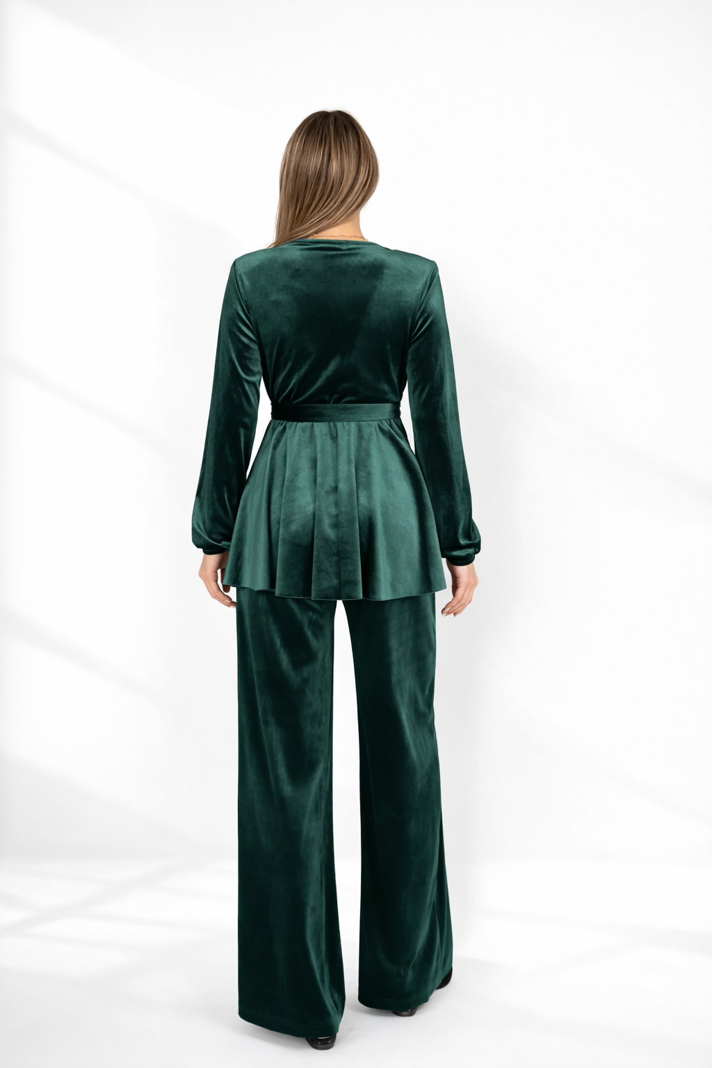 Costum Elegant pentru Femei 2026